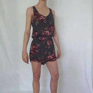 S | Cape Juby | Olive Floral Romper